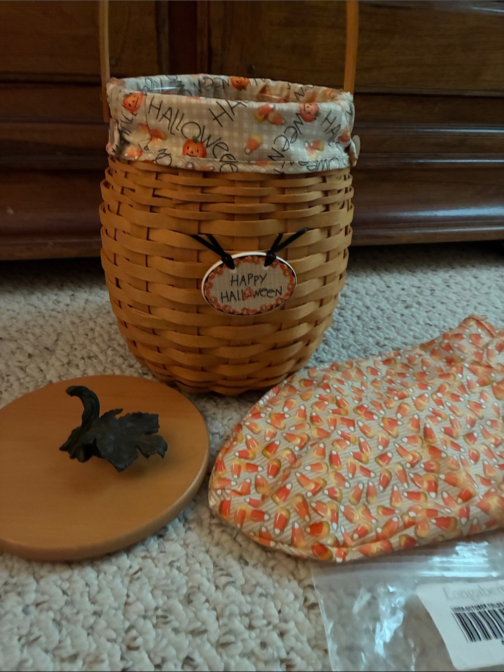 Longaberger Pumpkin Basket with Orange and Tan Candy Corn Liner - Picture 8 of 16